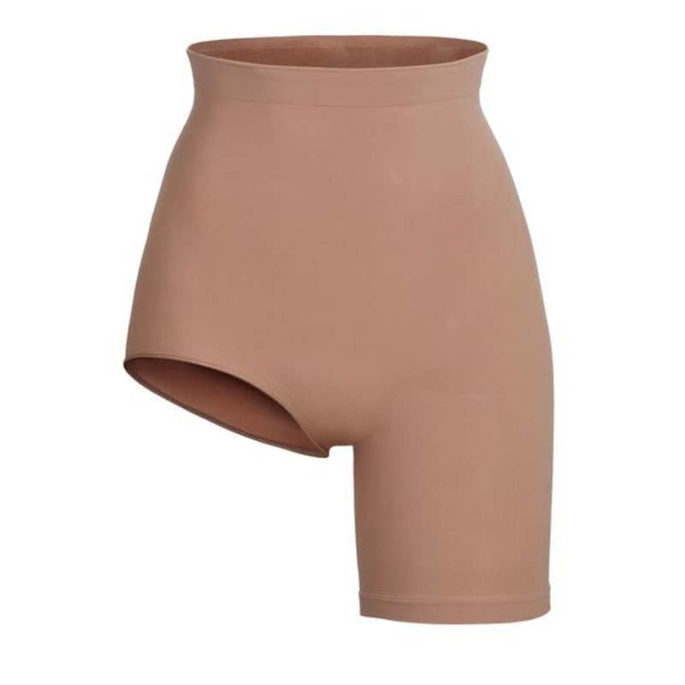 Skims Seamless Sculpt Short Right Leg Exposed